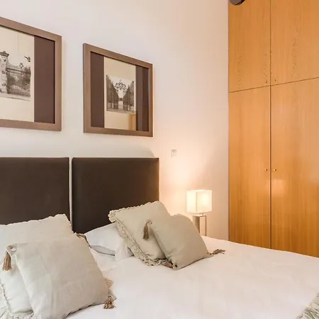 Διαμέρισμα Luxury 4 Bedroom
