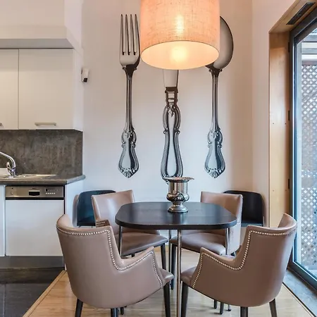 Luxury 4 Bedroom Διαμέρισμα Lisboa